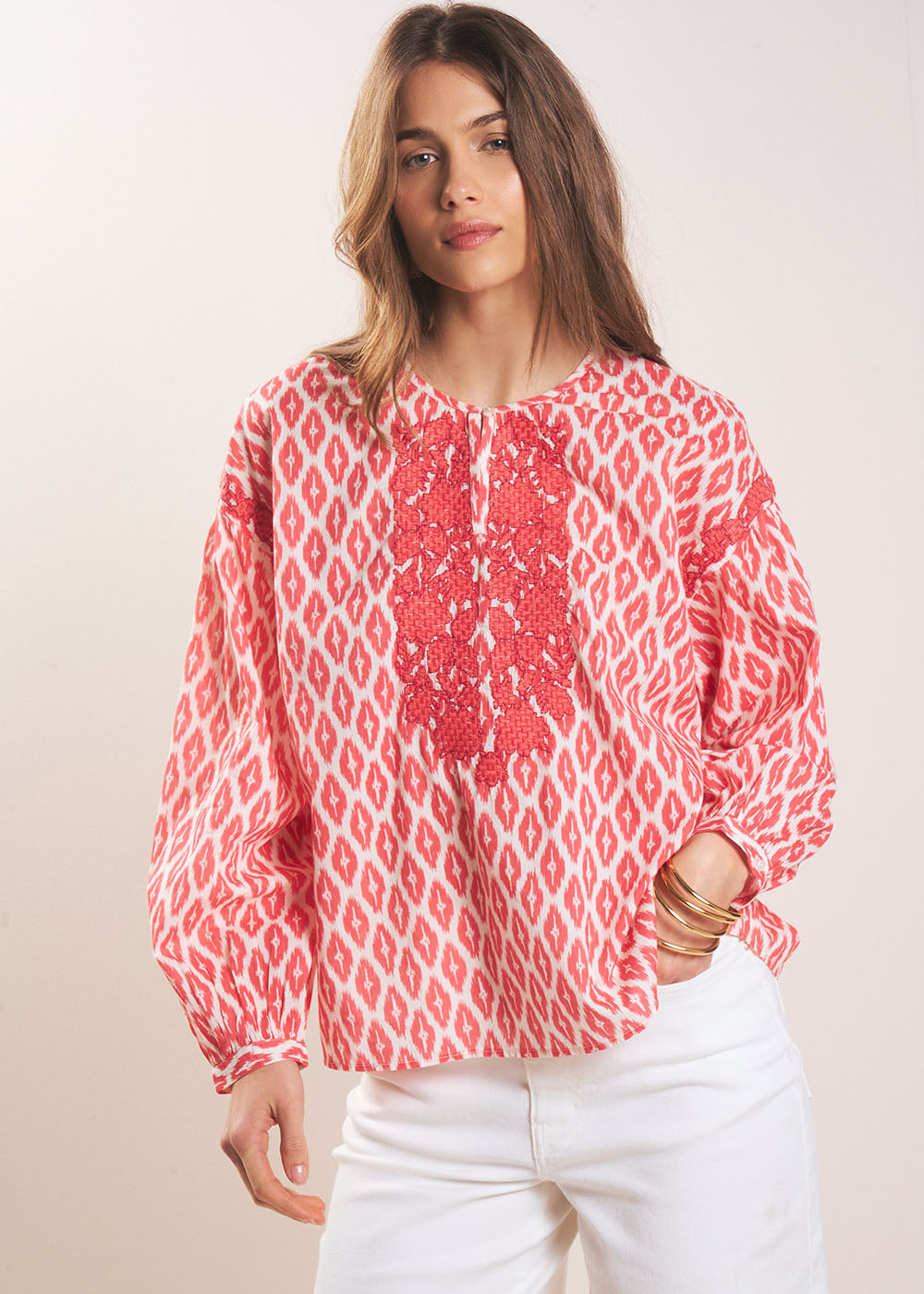 Printed cotton blouse with Tunisian collar - Sud Express - 5 - Sud Express