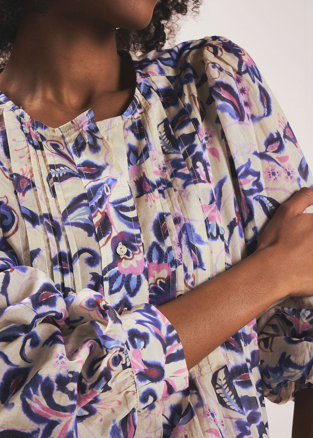 TALOLLY Printed shirt with round neck and flared silhouette - 2 - Sud Express - Sud Express