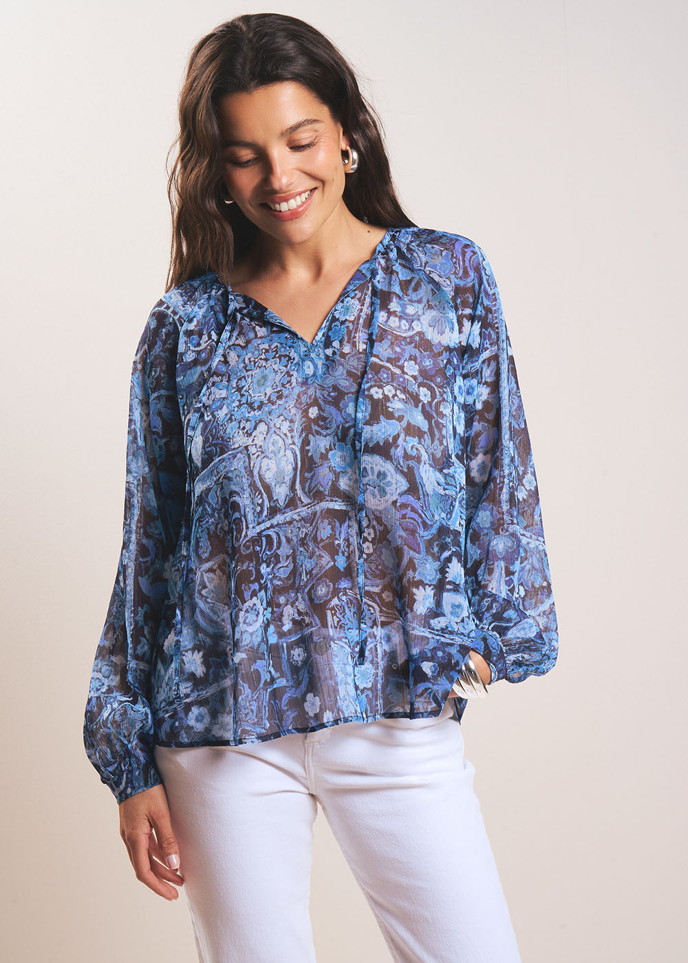 Printed V-neck blouse with tie - Sud Express - 1 - Sud Express