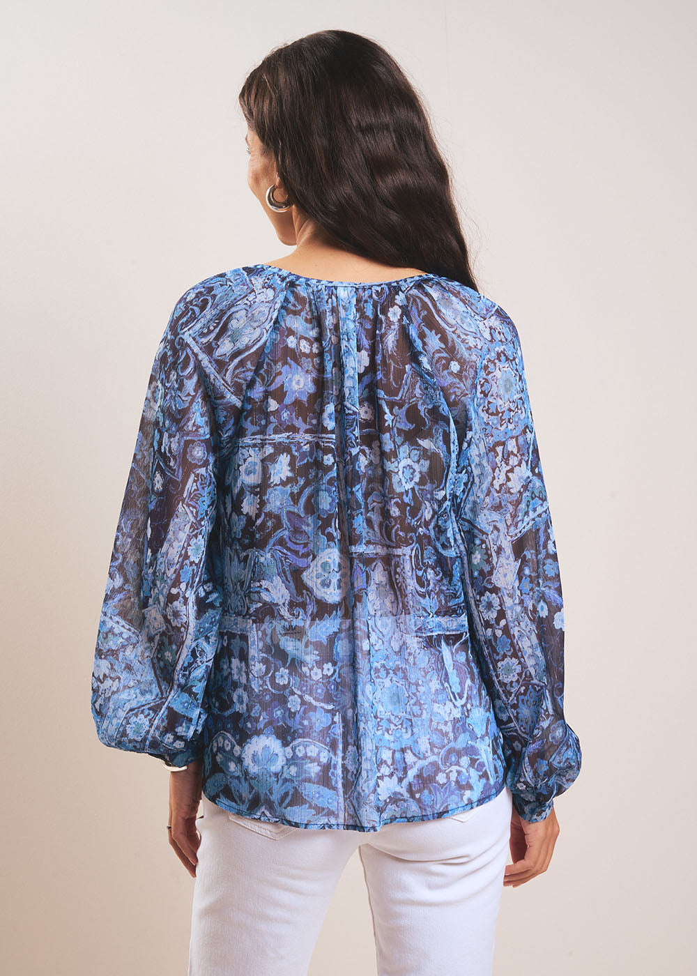Printed V-neck blouse with tie - Sud Express - 3 - Sud Express