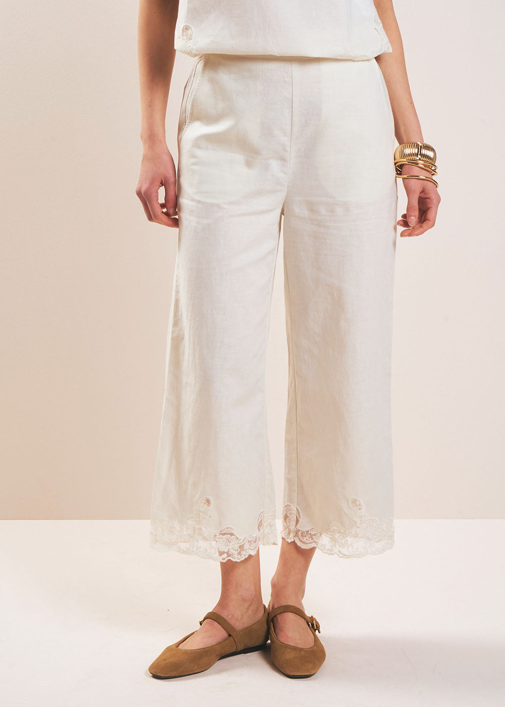 PASALO Lace-trimmed trousers - 1 - Sud Express - Sud Express