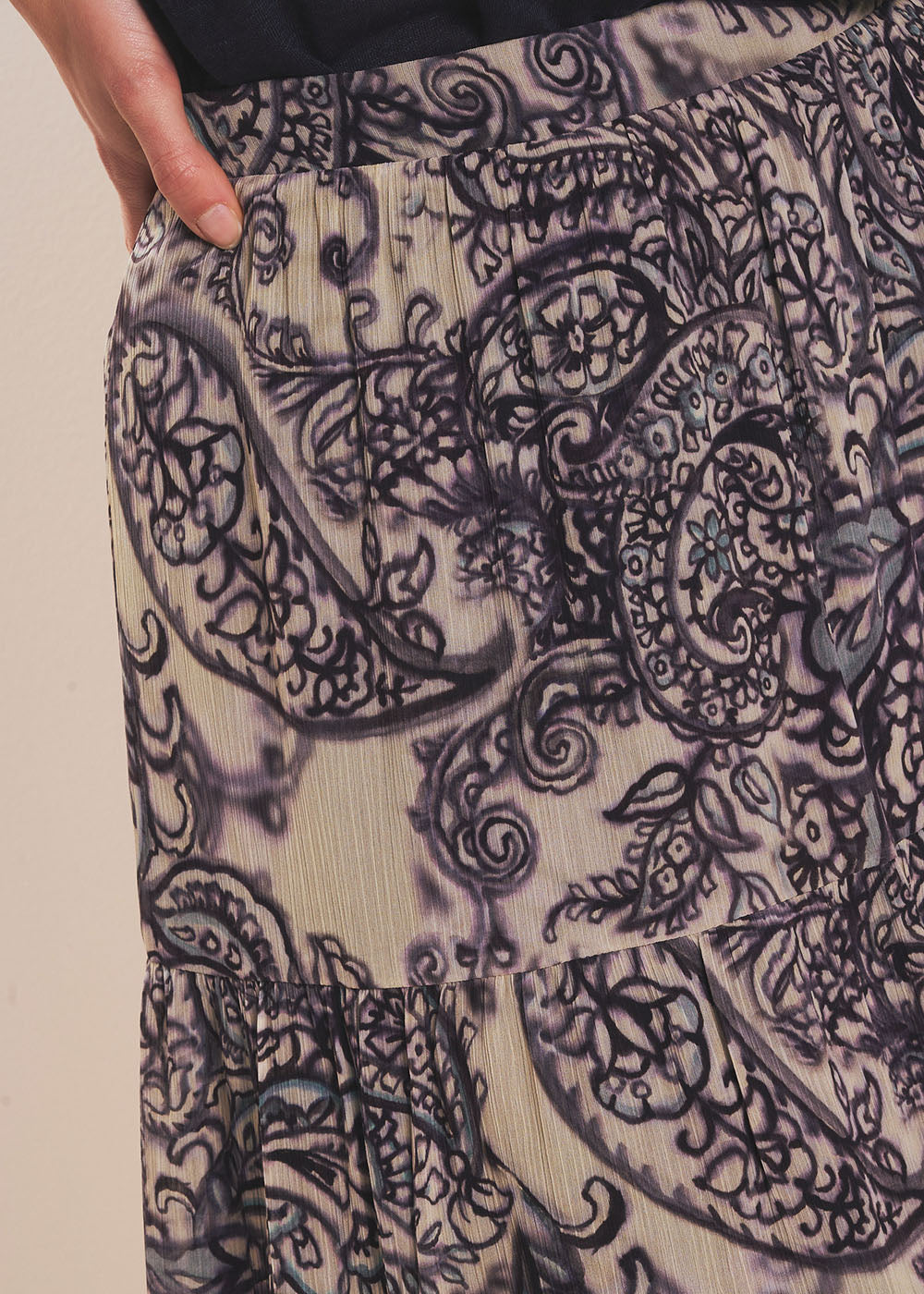 JAGGY Long chiffon skirt with paisley print - 4 - Sud Express - Sud Express