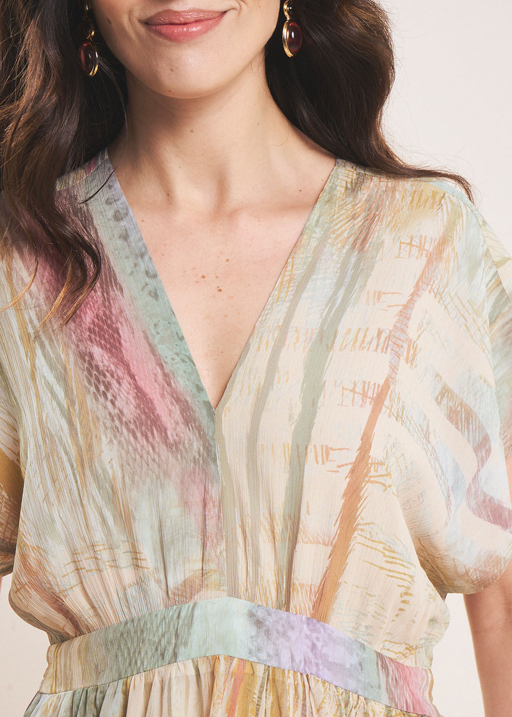 RAZAMBIE Printed midi dress with a V-neck - 2 - Sud Express - Sud Express