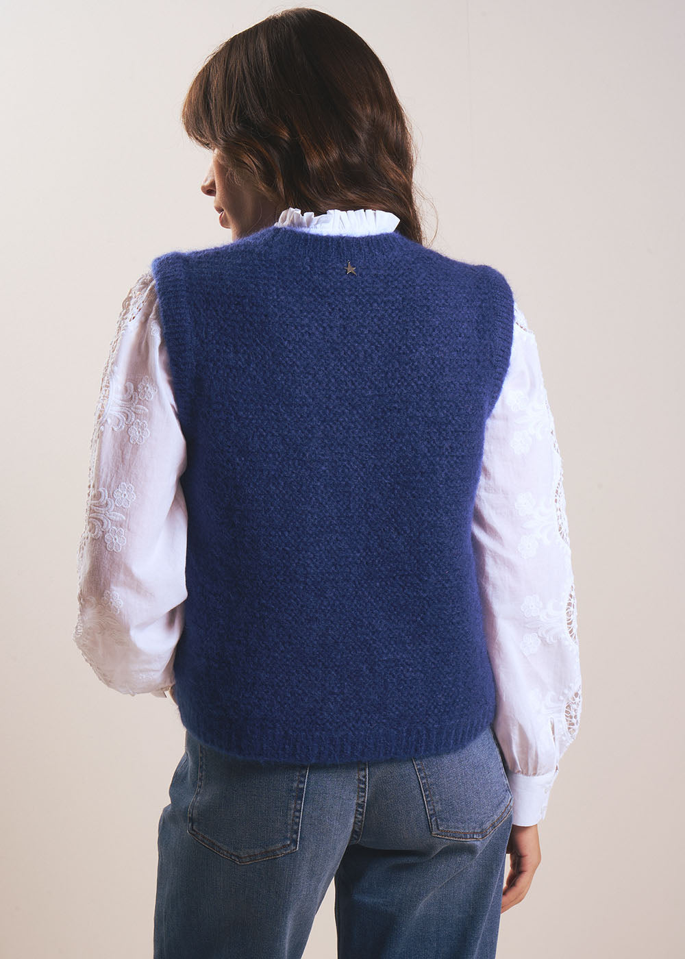 MOTANYA Sleeveless round neck sweater - 3 - Sud Express - Sud Express