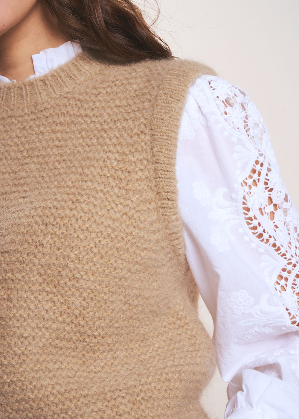 MOTANYA Sleeveless round neck sweater - 4 - Sud Express - Sud Express