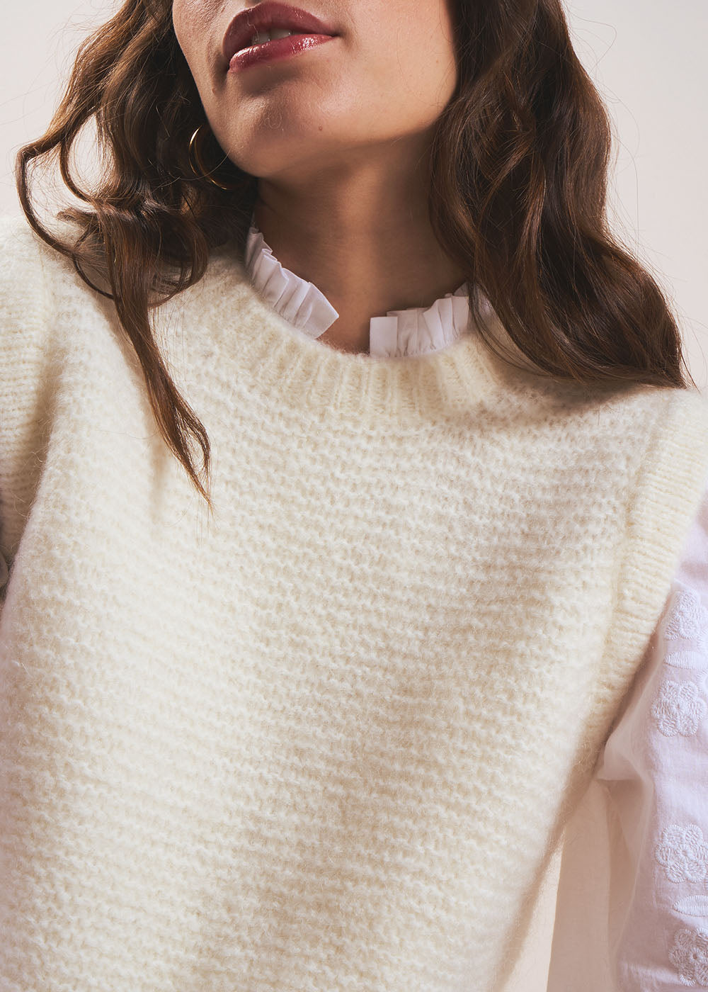 MOTANYA Sleeveless round neck sweater - 2 - Sud Express - Sud Express