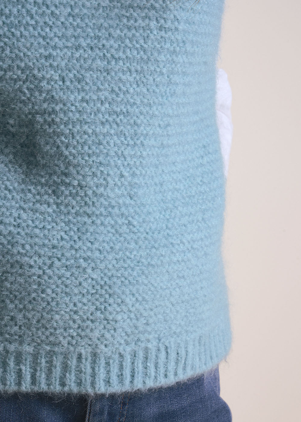 Sleeveless round neck sweater - Sud Express - 4 - Sud Express