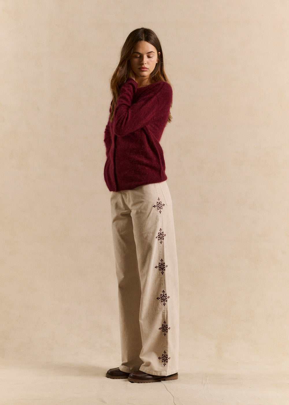 Embroidered Corduroy Wide-Leg Pants - Sud Express - 6 - Sud Express
