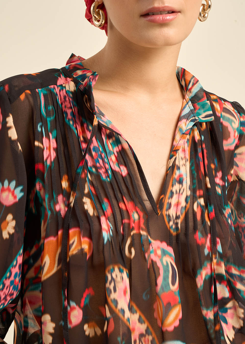 Printed blouse with pleated details - Sud Express - 2 - Sud Express