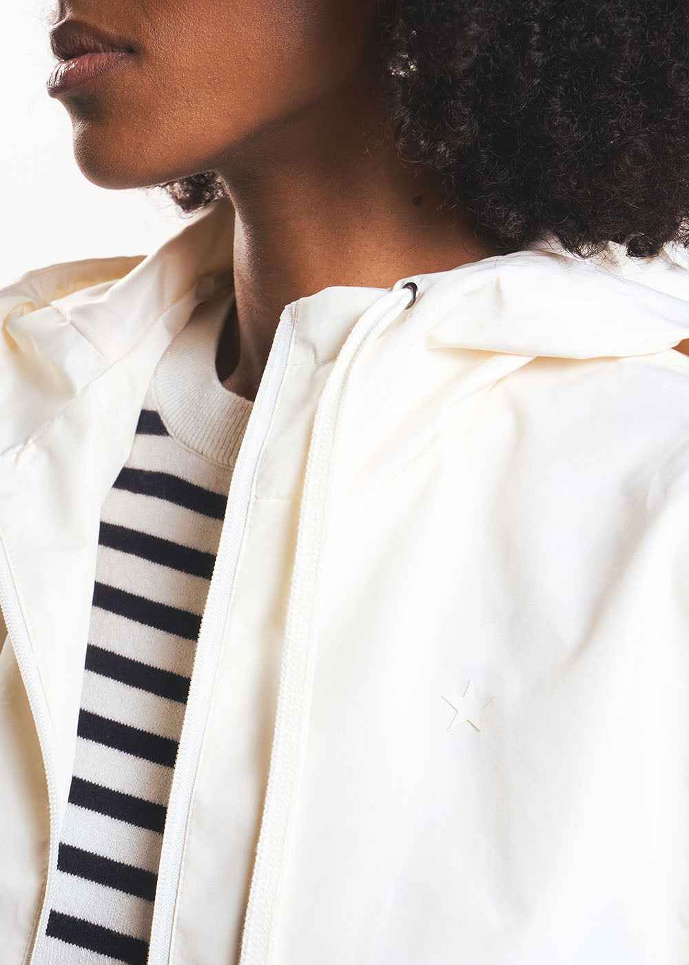 Water-repellent raincoat with hood - Sud Express - 2 - Sud Express