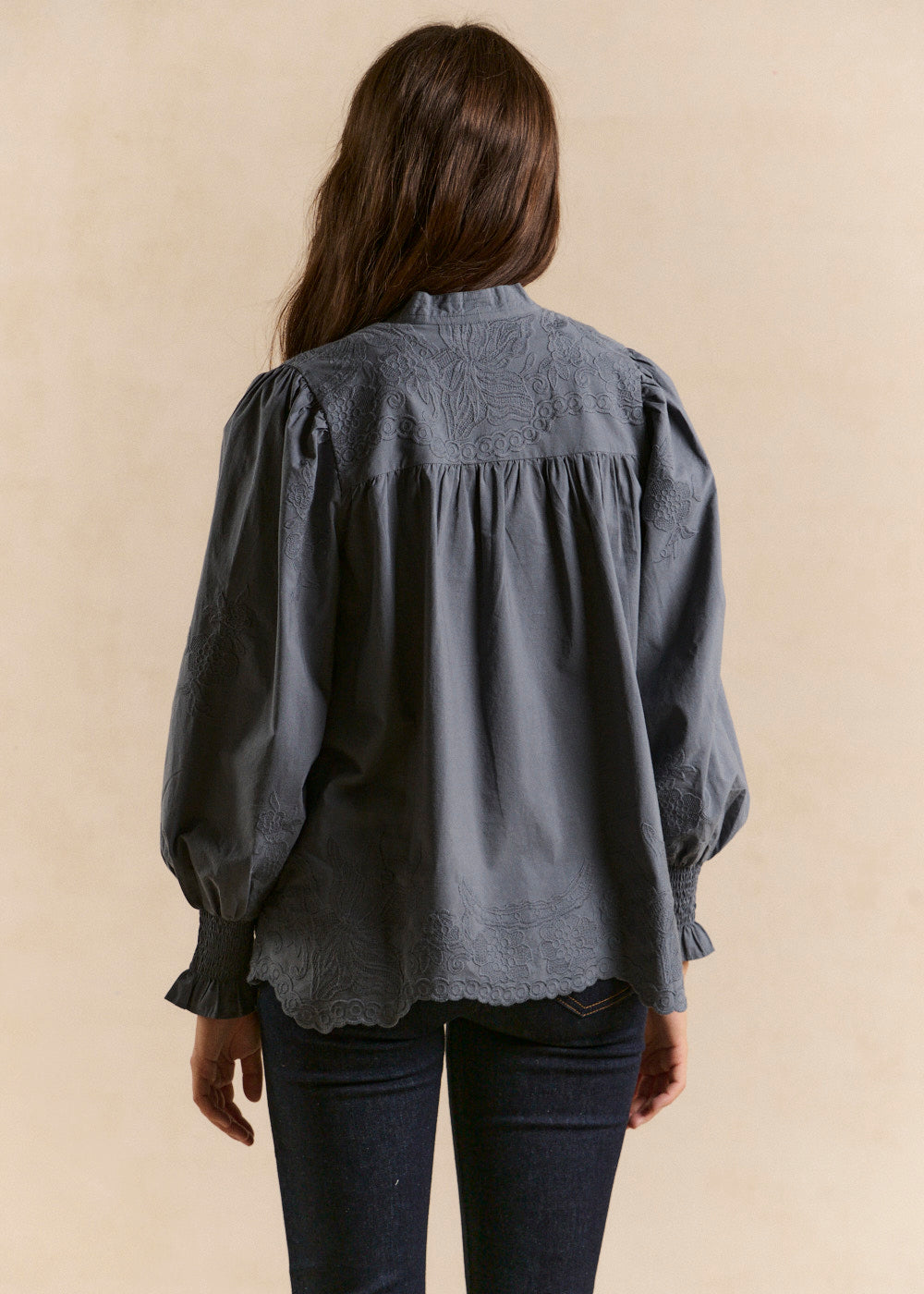 Embroidered blouse with a Tunisian collar - Sud Express - 3 - Sud Express