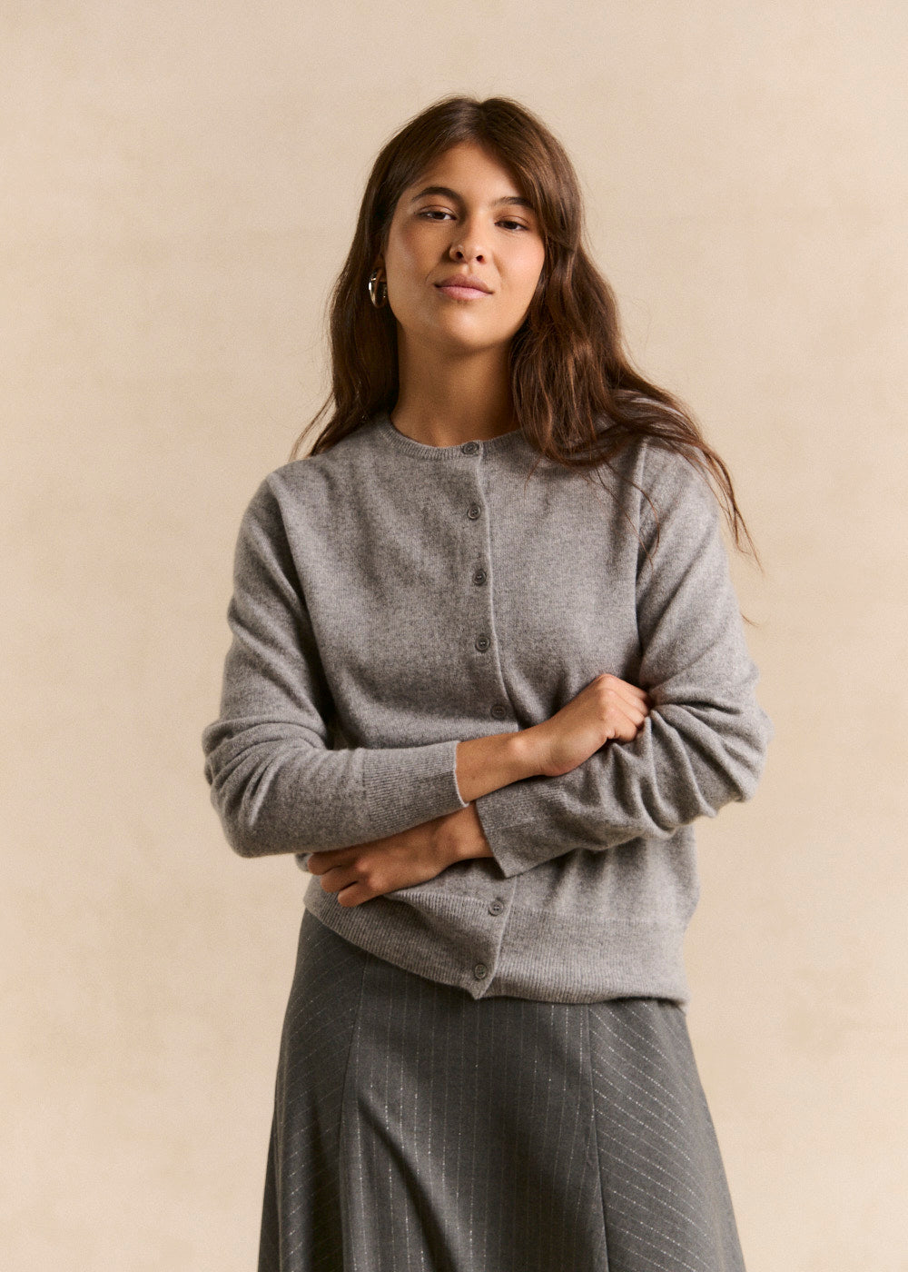 Buttoned cashmere cardigan, straight cut - Sud Express - 5 - Sud Express