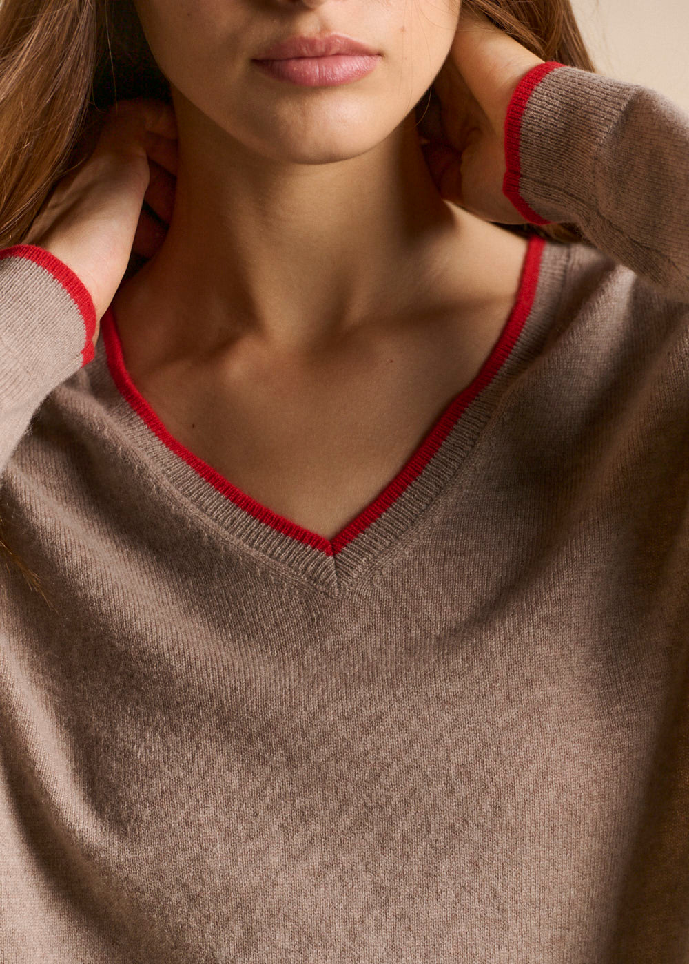 V-neck cashmere jumper - Sud Express - 2 - Sud Express
