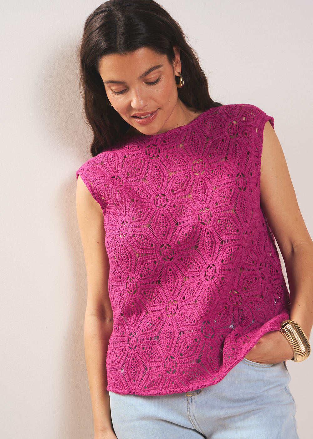 Guipure lace top with a button-up back - Sud Express - 6 - Sud Express