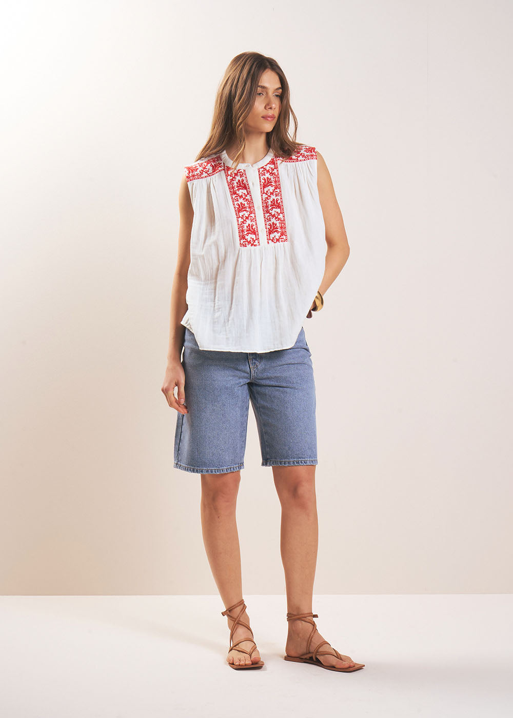Cross-stitch embroidered cotton gauze blouse - Sud Express - 5 - Sud Express