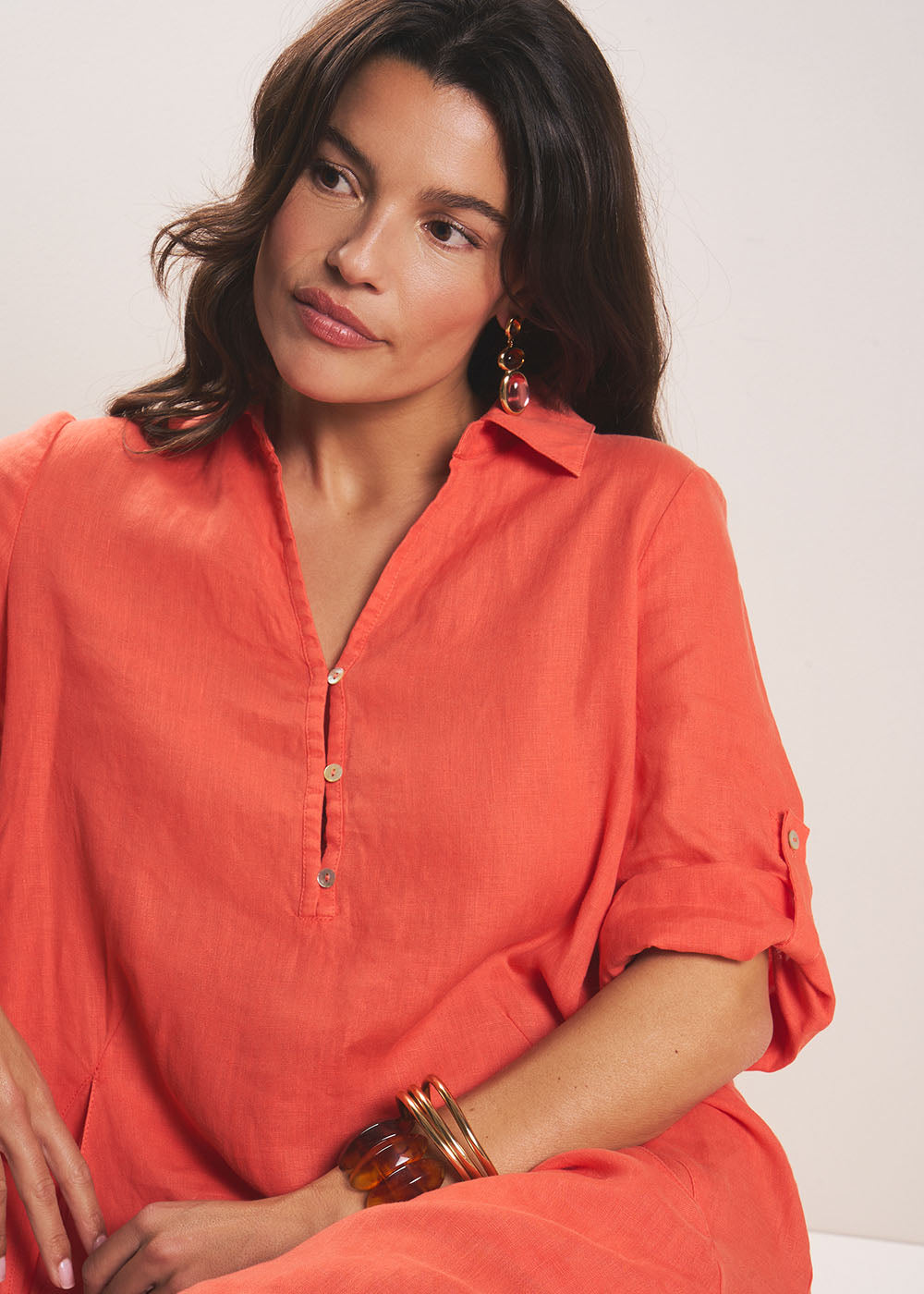 Short linen dress with shirt collar - Sud Express - 5 - Sud Express
