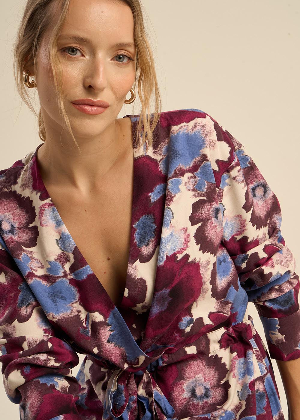 Printed V-neck dress - Sud Express - 4 - Sud Express