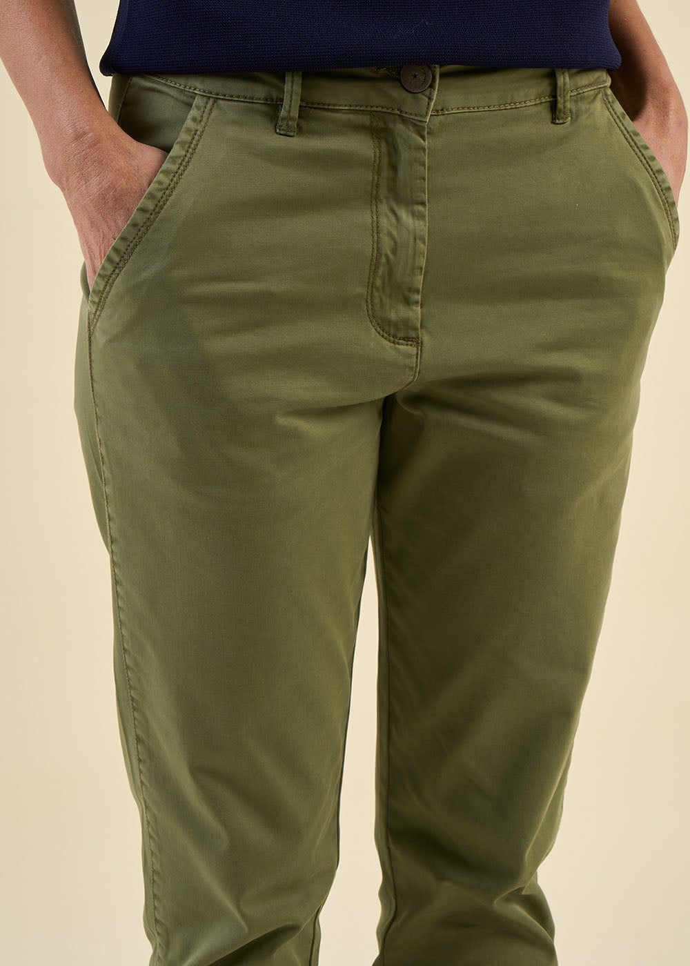 Low-rise chino trousers - Sud Express - 2 - Sud Express