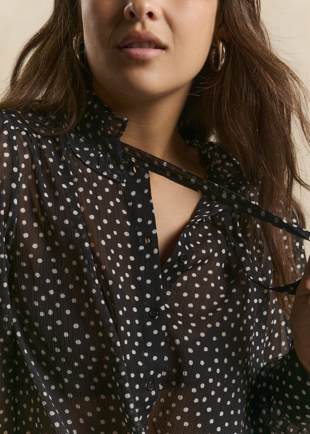 Polka dot printed blouse with ruffled collar - Sud Express - 5 - Sud Express