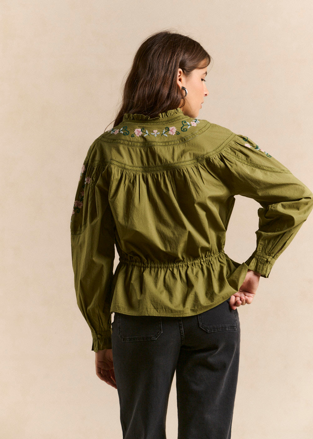 Embroidered flower blouse tied at the waist - Sud Express - 3 - Sud Express