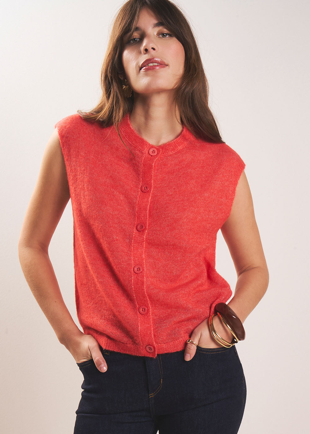 Sleeveless cardigan with round neck - Sud Express - 5 - Sud Express