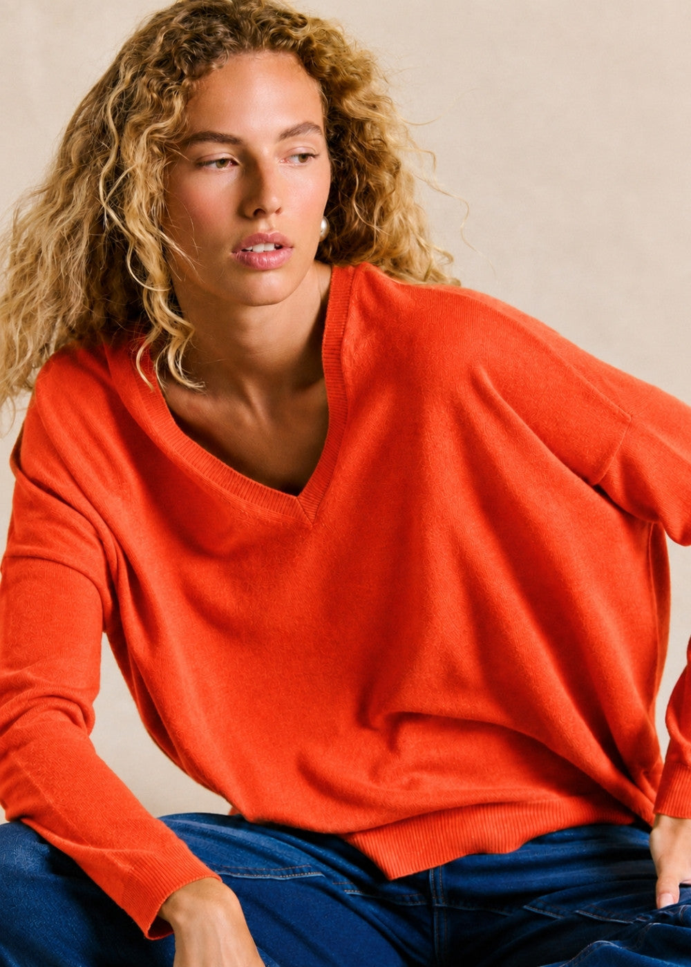 Cashmere V-neck sweater flared fit - Sud Express - 1 - Sud Express
