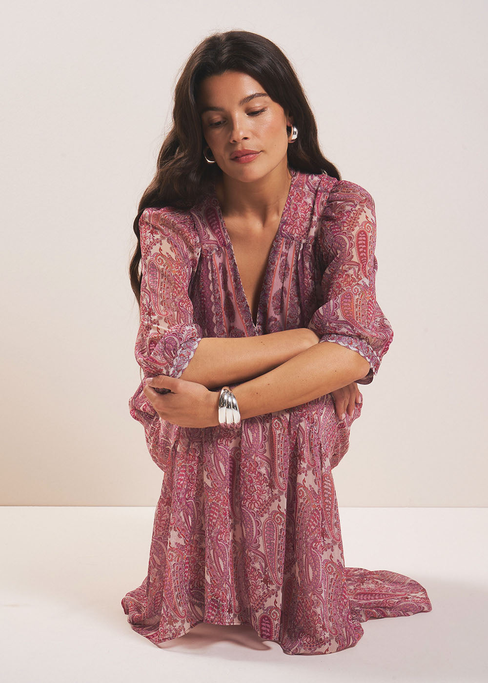 Long printed dress with ruffles - Sud Express - 7 - Sud Express