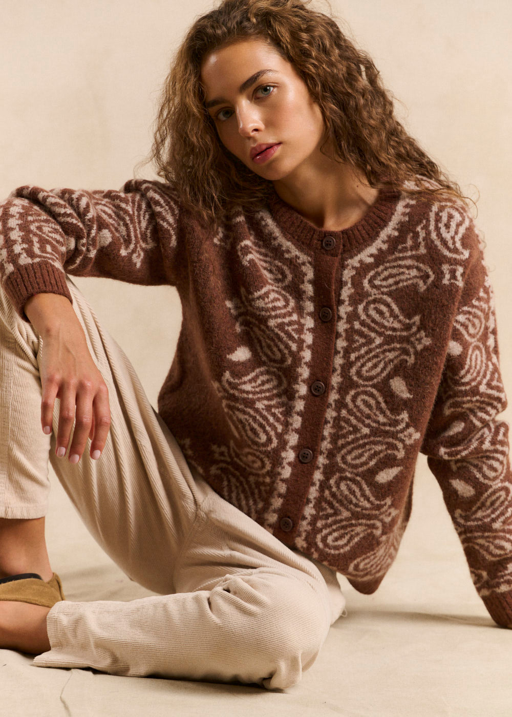 Bandana-pattern jacquard knit cardigan - Sud Express - 1 - Sud Express