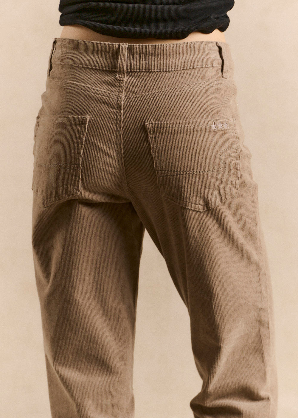 Slim-fit corduroy pants - Sud Express - 4 - Sud Express