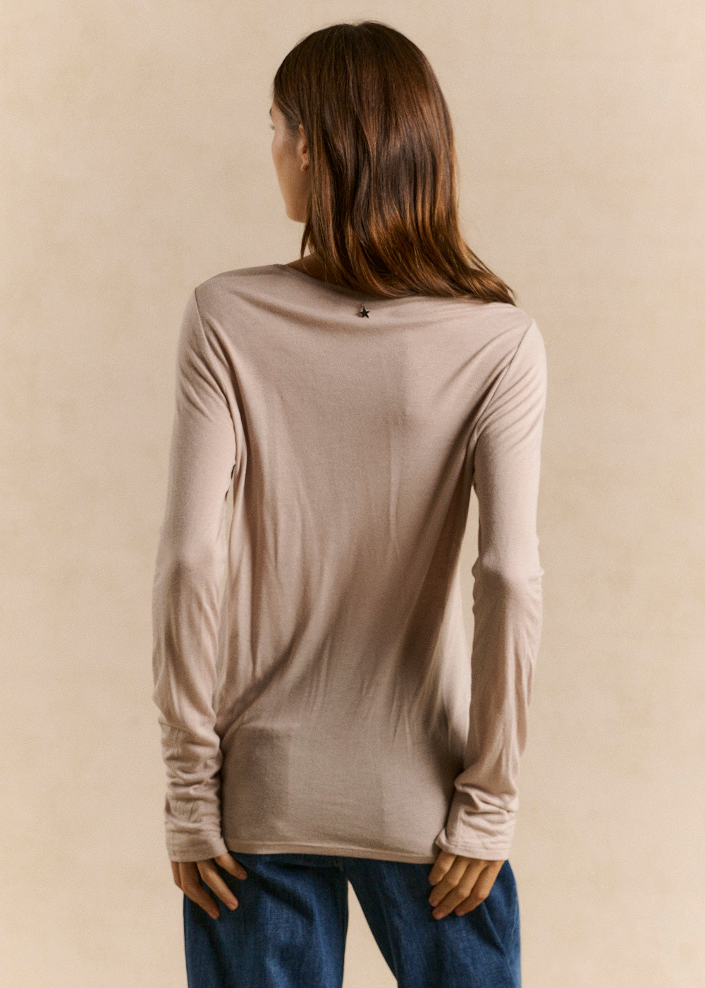 Second-skin fitted cut t-shirt - Sud Express - 2 - Sud Express