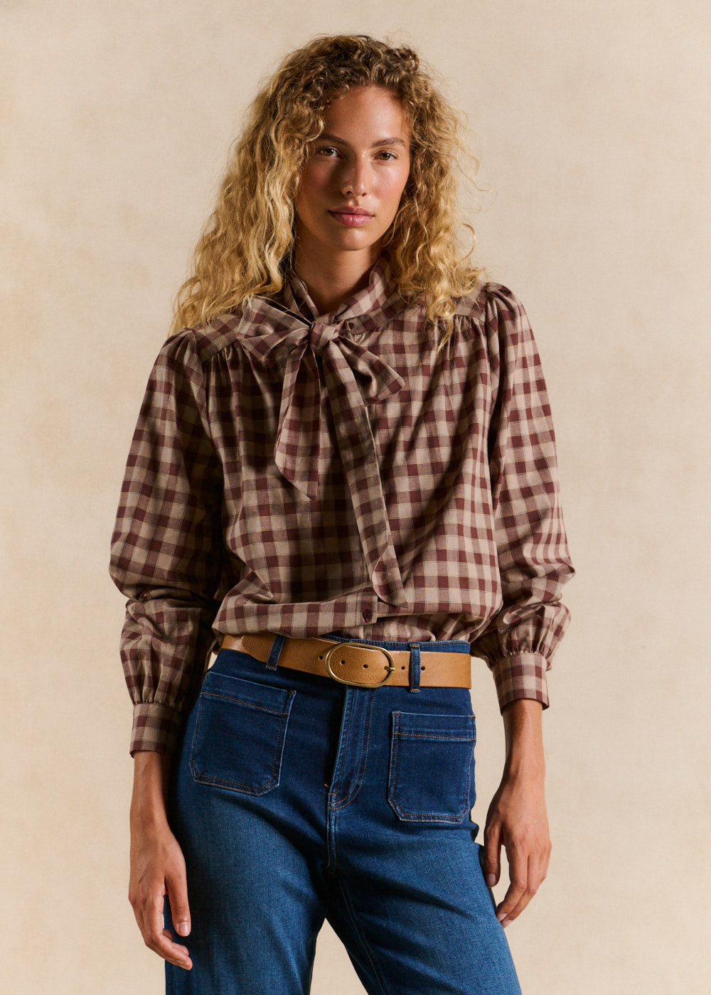 Checked blouse with a bow - Sud Express - 7 - Sud Express