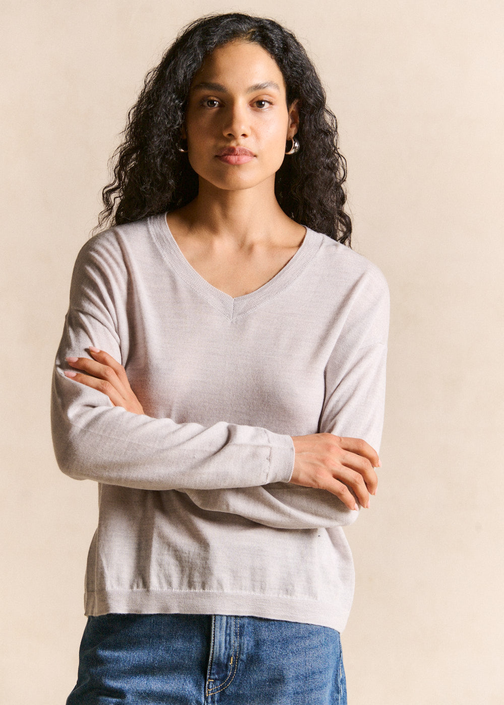 V-neck wool sweater with relaxed fit - Sud Express - 1 - Sud Express