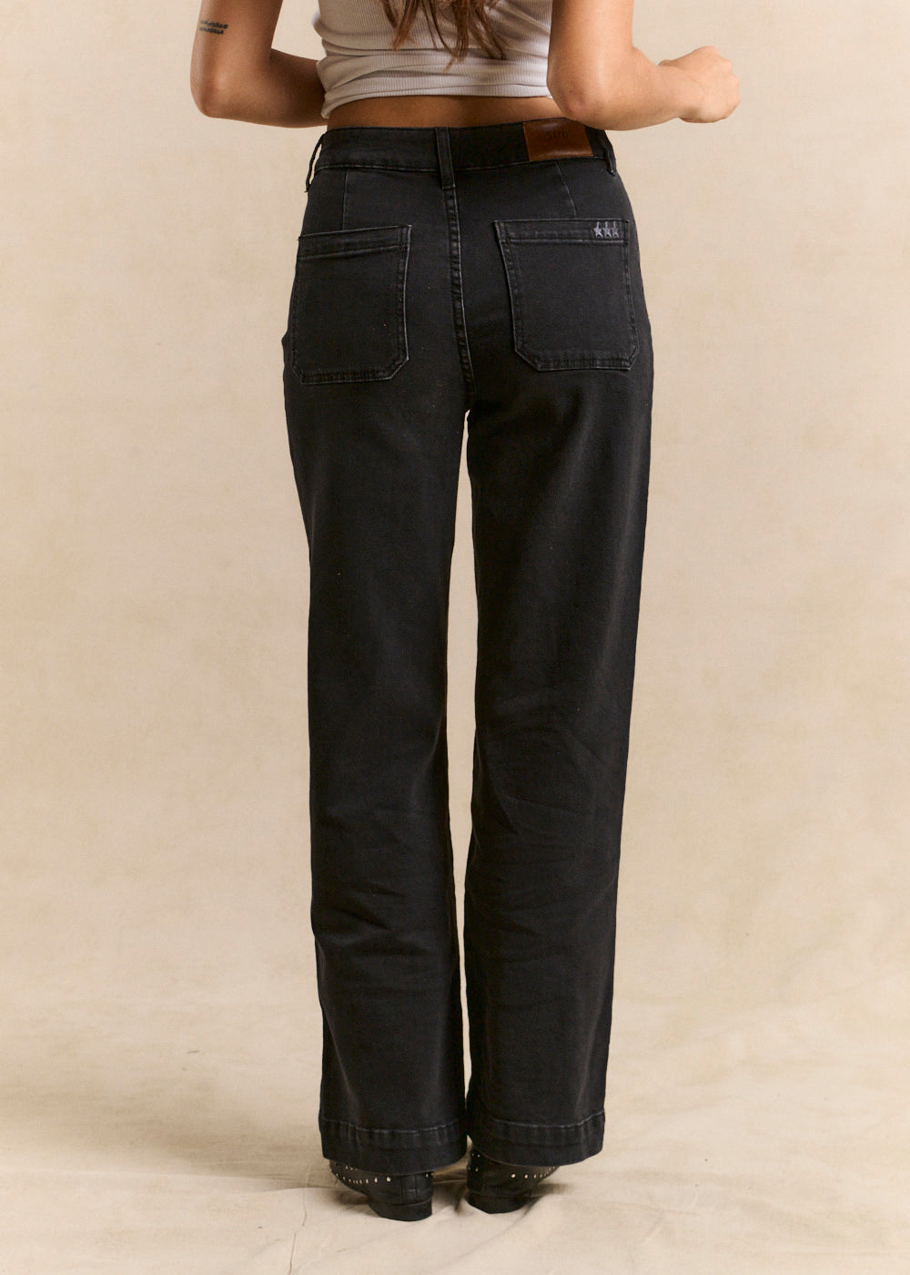 STACY High-waisted, wide-leg jeans with turn-ups - 3 - Sud Express - Sud Express