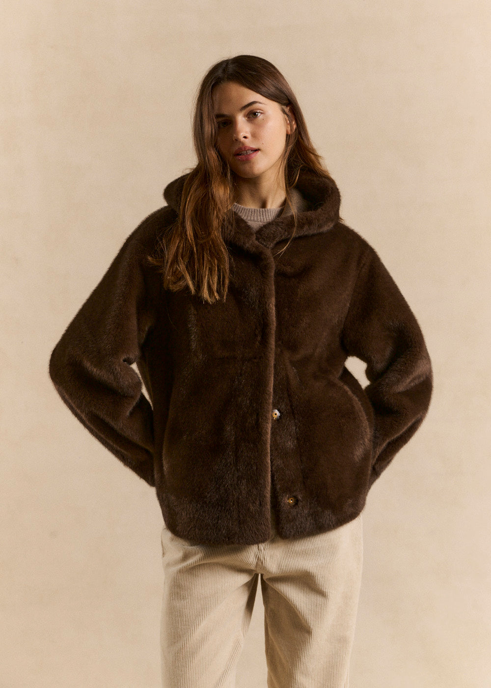 Mid-length faux fur coat with hood - Sud Express - 1 - Sud Express