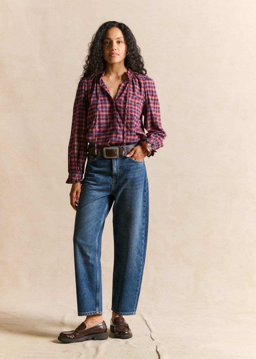 Checked blouse with ruffled tie collar - Sud Express - 1 - Sud Express