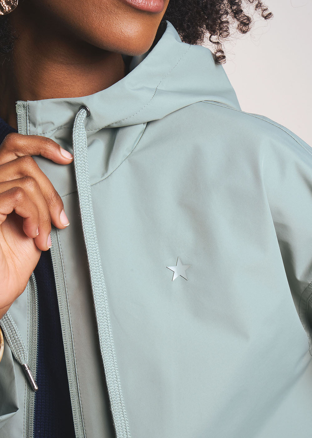 Water-repellent raincoat with hood - Sud Express - 2 - Sud Express