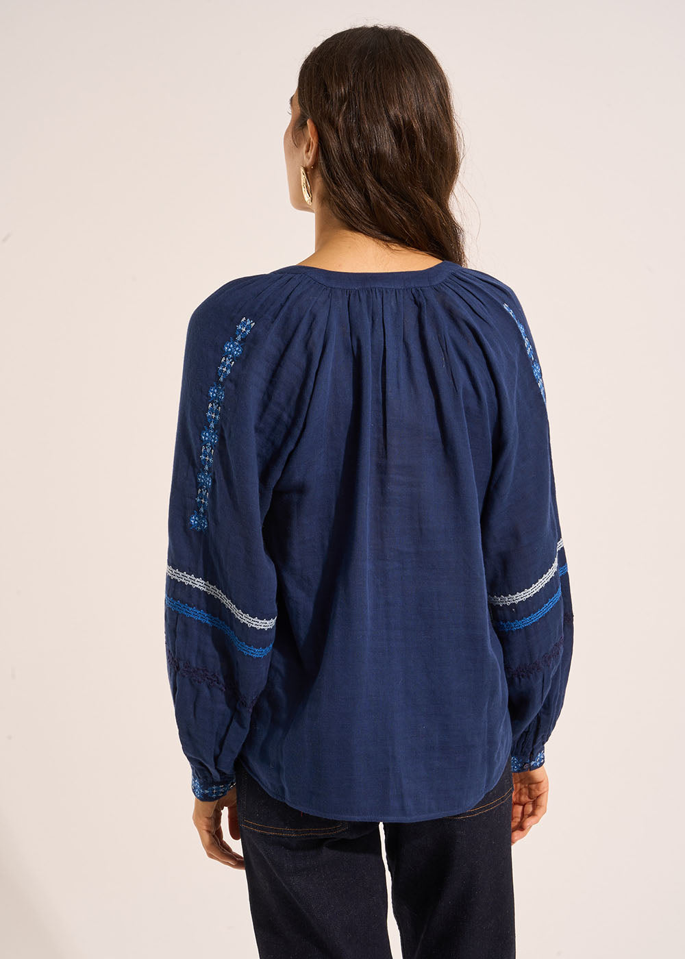 Embroidered cotton blouse with long puff sleeves - Sud Express - 3 - Sud Express