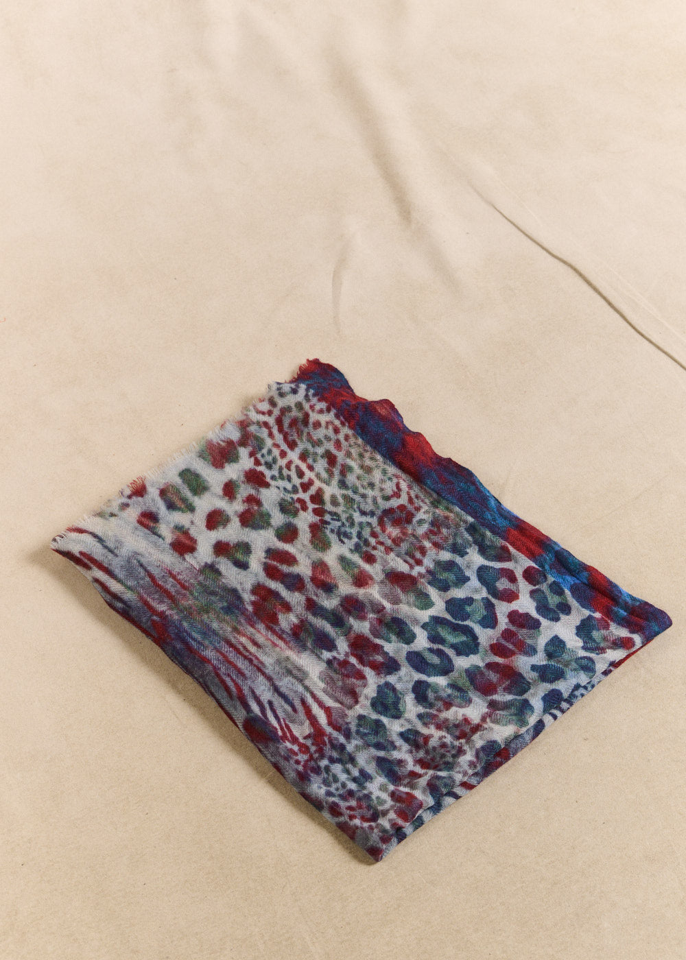 Animal-print woollen scarf - Sud Express - 1 - Sud Express