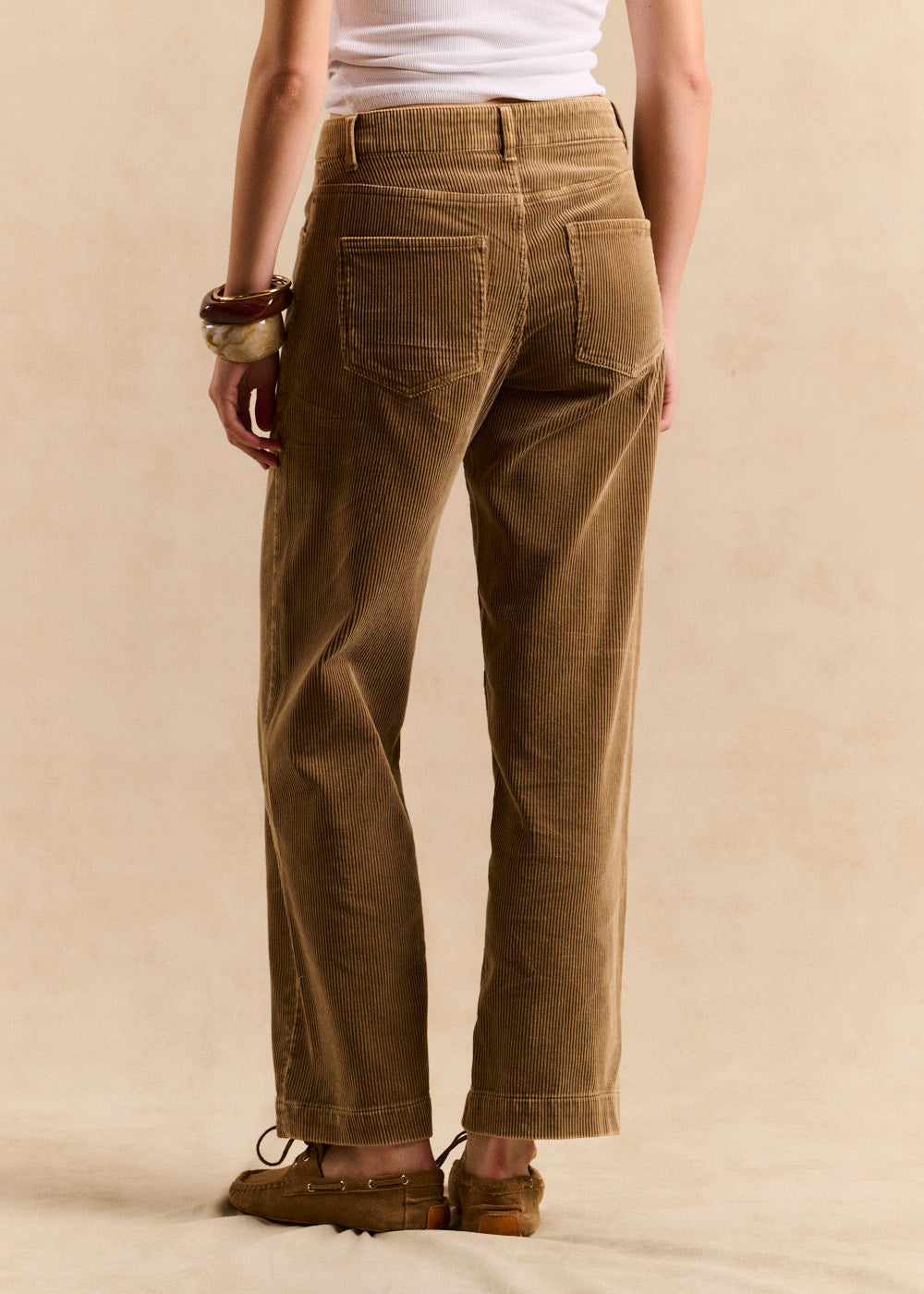 Boyfriend-fit corduroy trousers - Sud Express - 3 - Sud Express