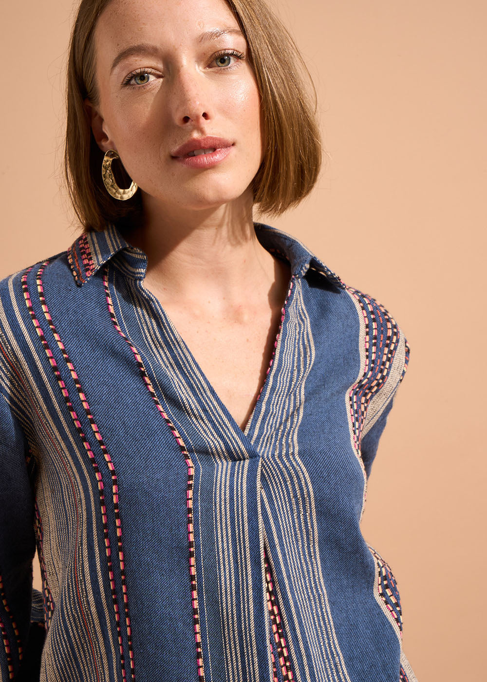 Oversized top in embroidered cotton - Sud Express - 3 - Sud Express