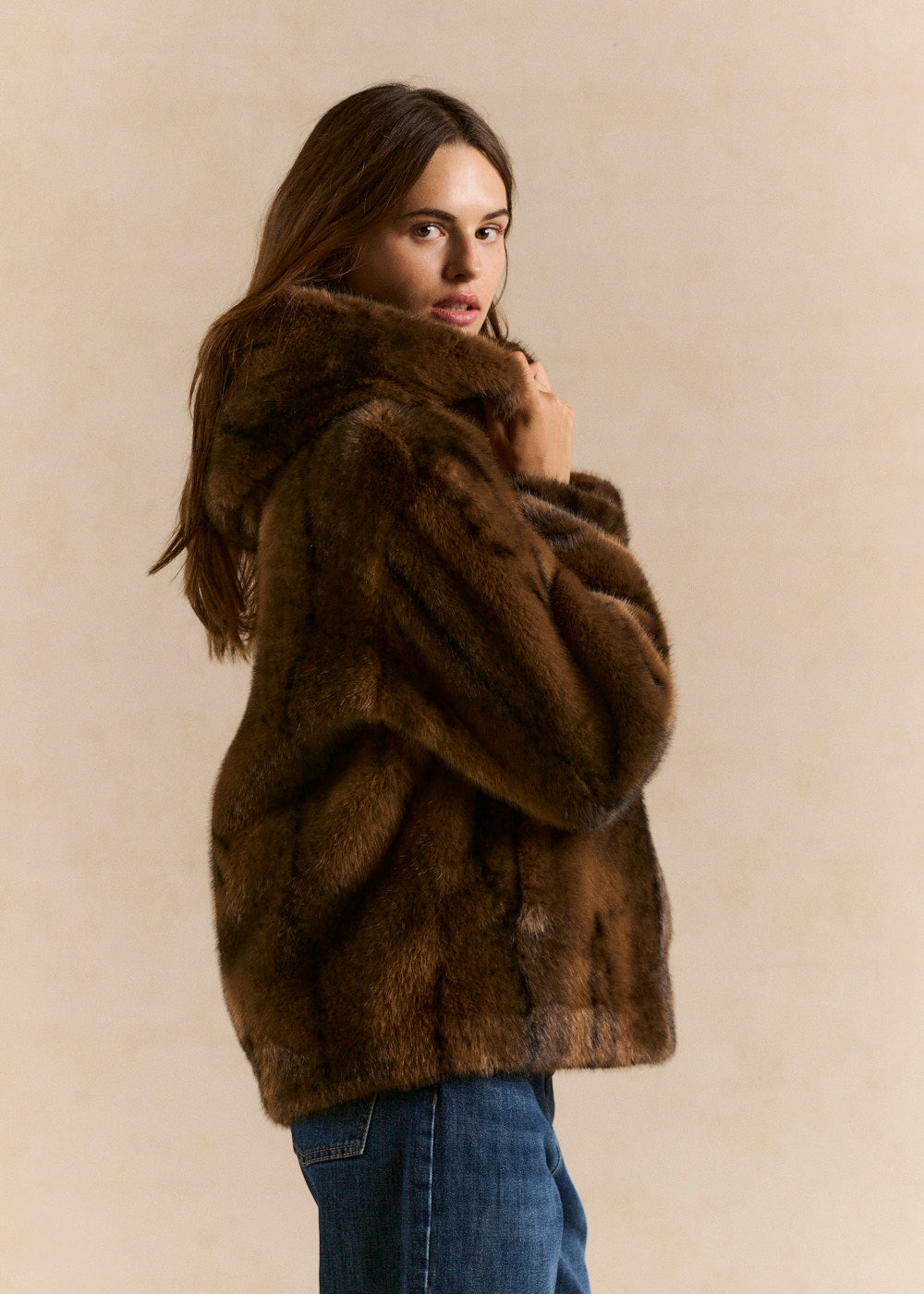 Hooded faux fur coat - Sud Express - 2 - Sud Express