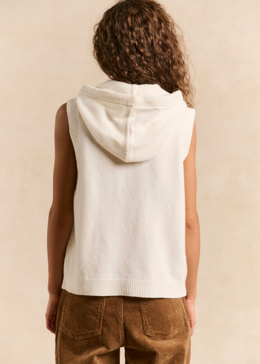 Sleeveless woollen hooded waistcoat - Sud Express - 3 - Sud Express