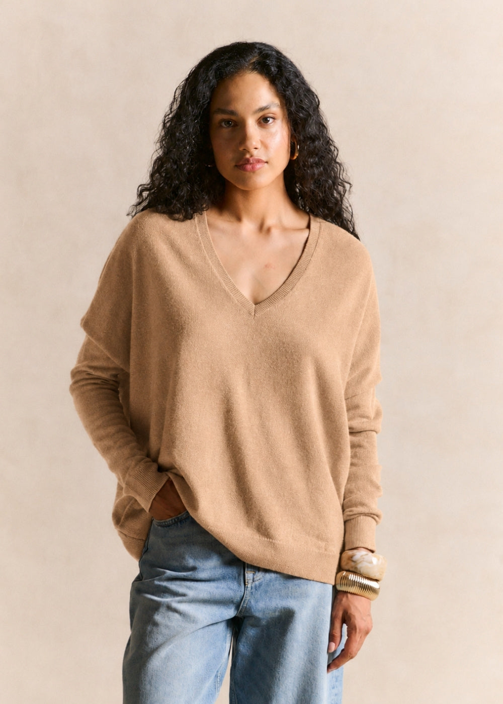 Cashmere V-neck sweater flared fit - Sud Express - 3 - Sud Express