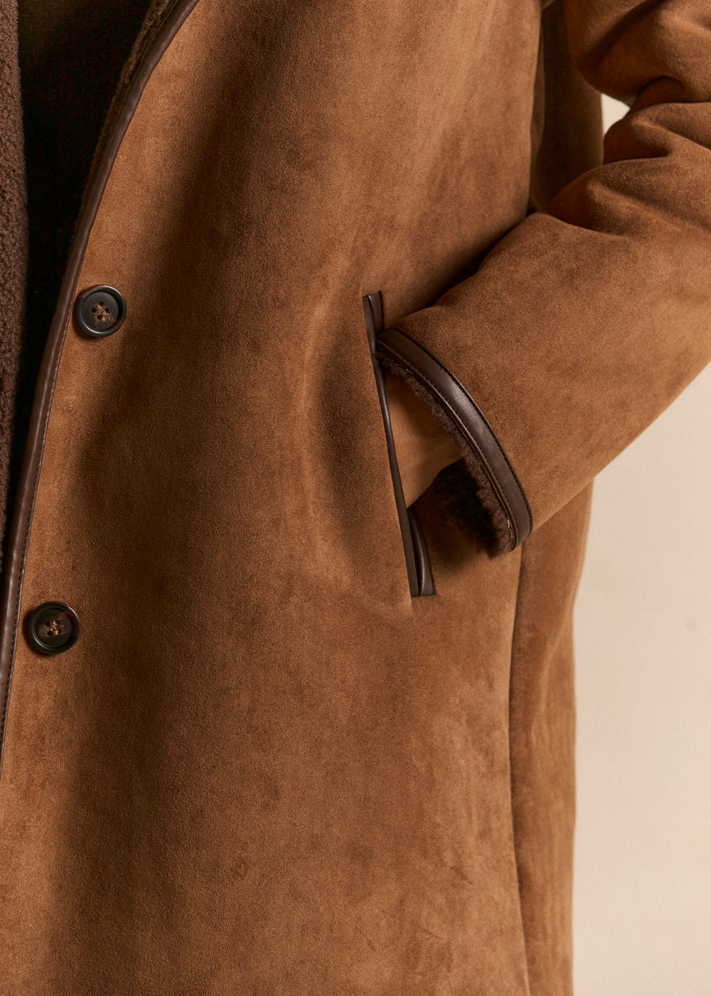 Manteau ample en peau lainée à capuche - Sud Express - 4 - Sud Express