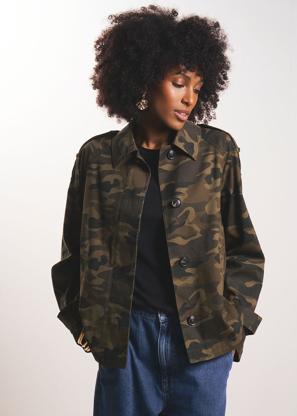Short cotton trench coat with camouflage print - Sud Express - 1 - Sud Express