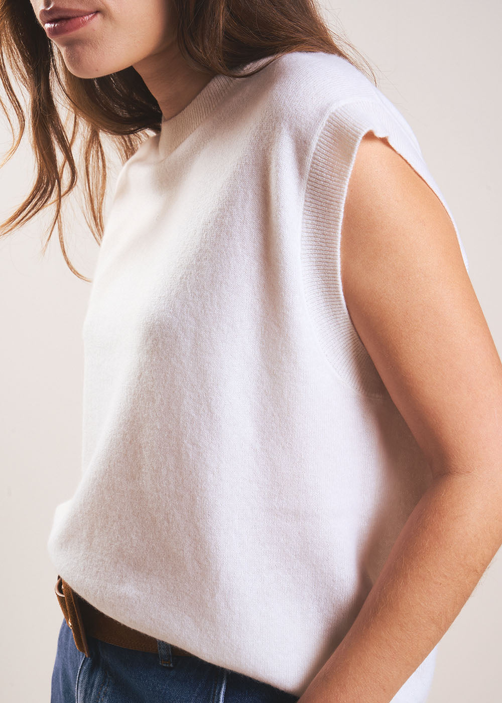 Sleeveless cashmere jumper - Sud Express - 5 - Sud Express