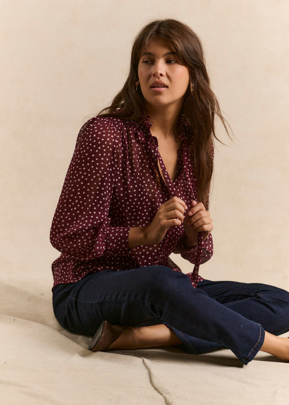 Polka dot printed blouse with ruffled collar - Sud Express - 4 - Sud Express