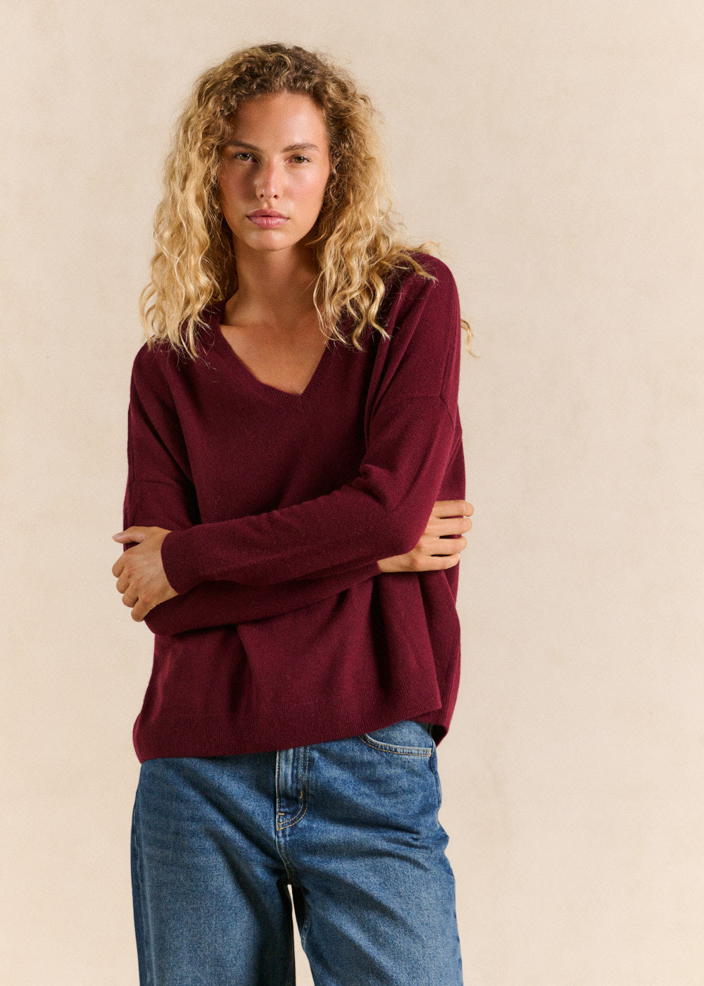 Cashmere V-neck sweater flared fit - Sud Express - 5 - Sud Express