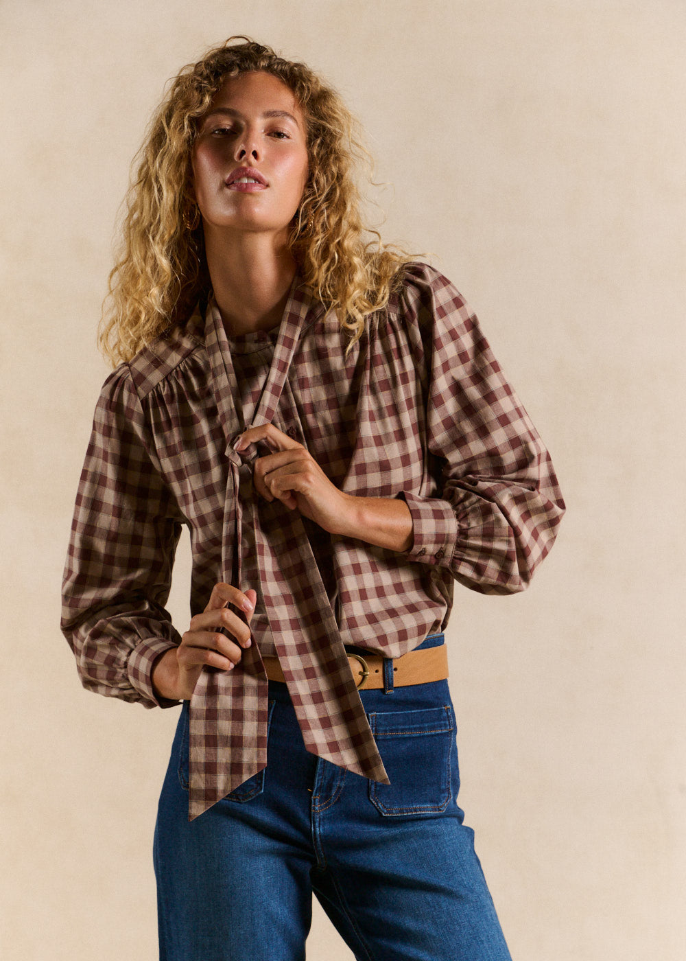 Checked blouse with a bow - Sud Express - 1 - Sud Express