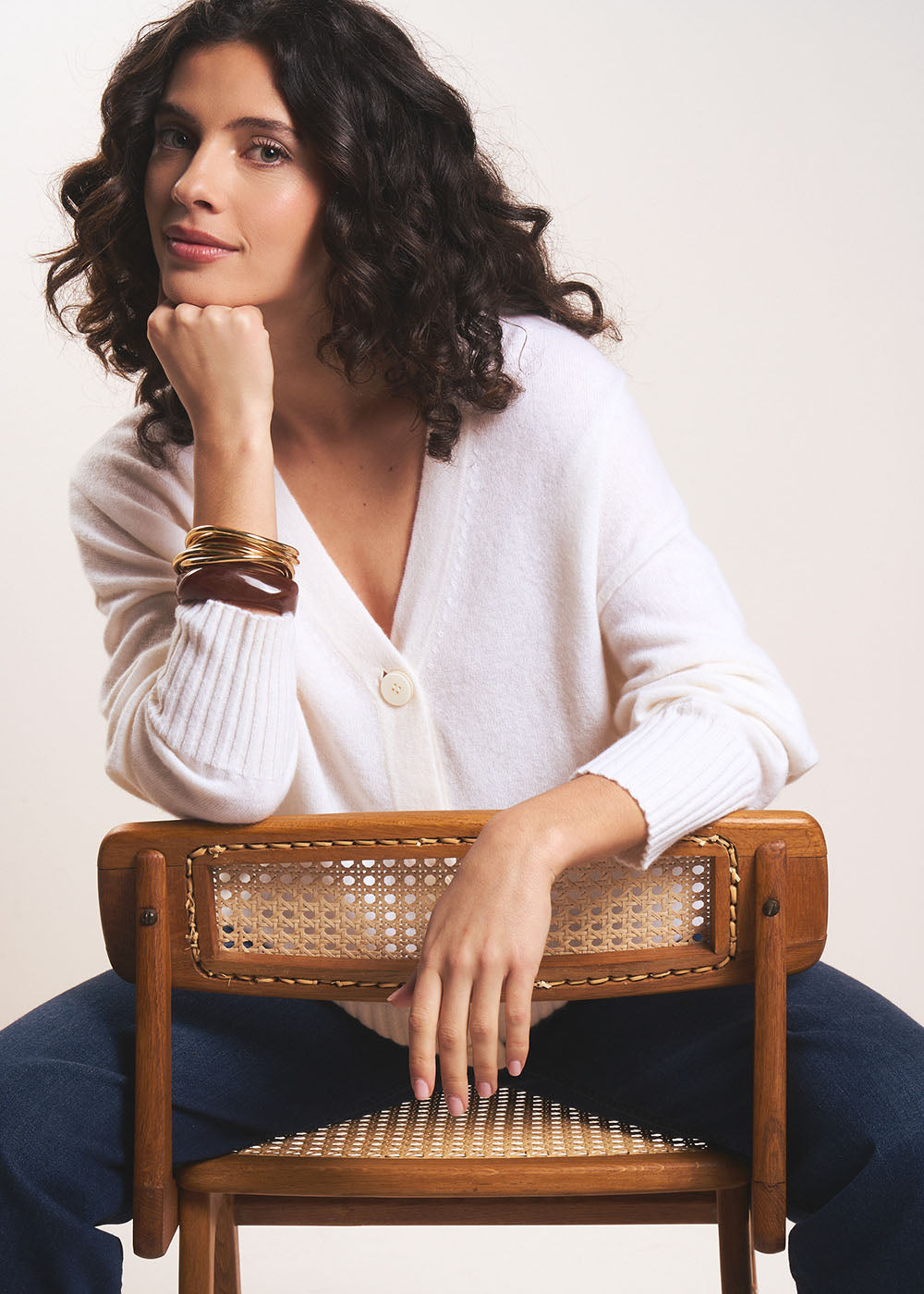 Loose-fitting cashmere V-neck cardigan - Sud Express - 1 - Sud Express